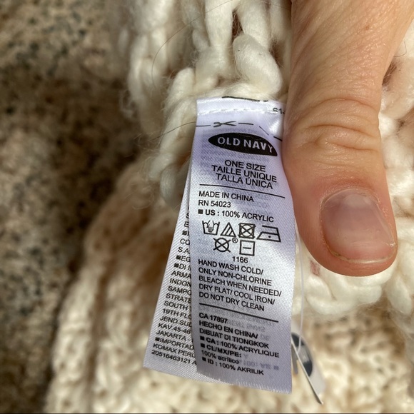 NWT Old Navy Knit infinity scarf - Picture 3 of 4